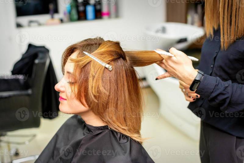 Normal Hair Cut (Female)